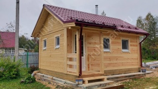 Баня из бруса 6×4 с крыльцом (Б-22), 24 м²